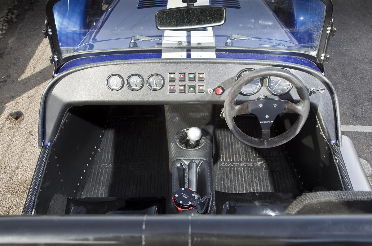 Caterham Seven versus go-kart