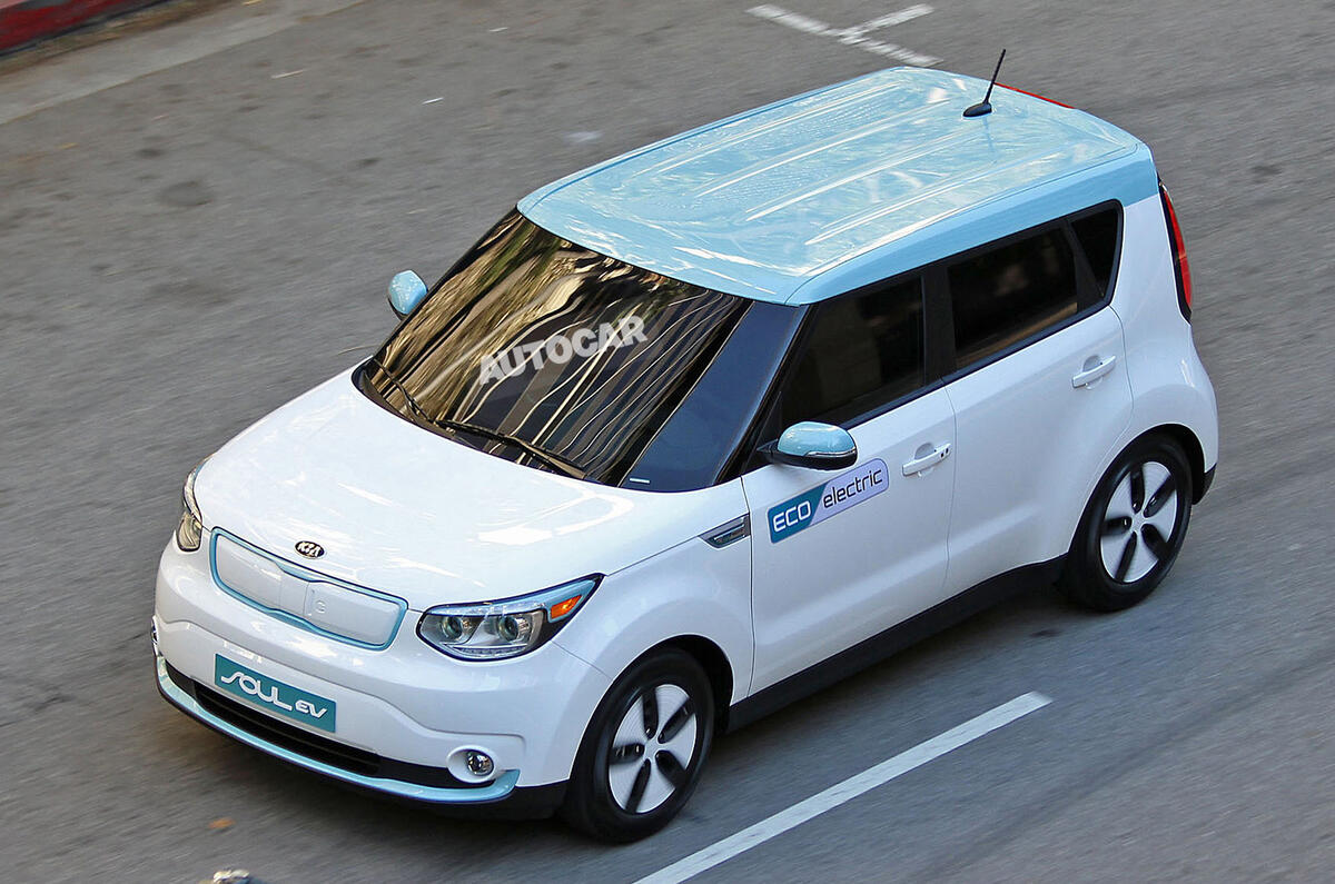 Kia&#039;s new electric Soul spied completely undisguised