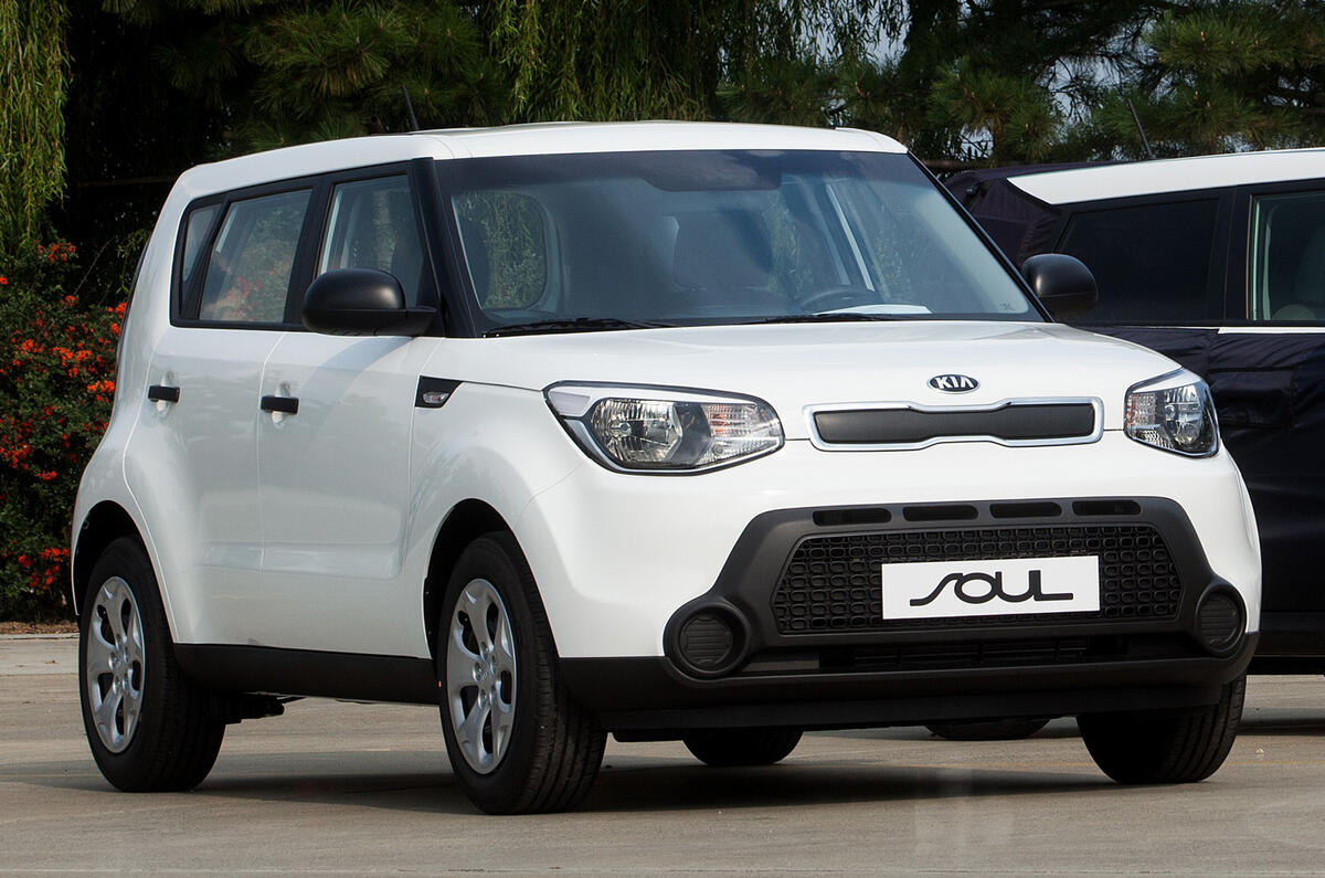 no title Quick news: Clio RS special; Bond cars for sale; new battery for Soul EV