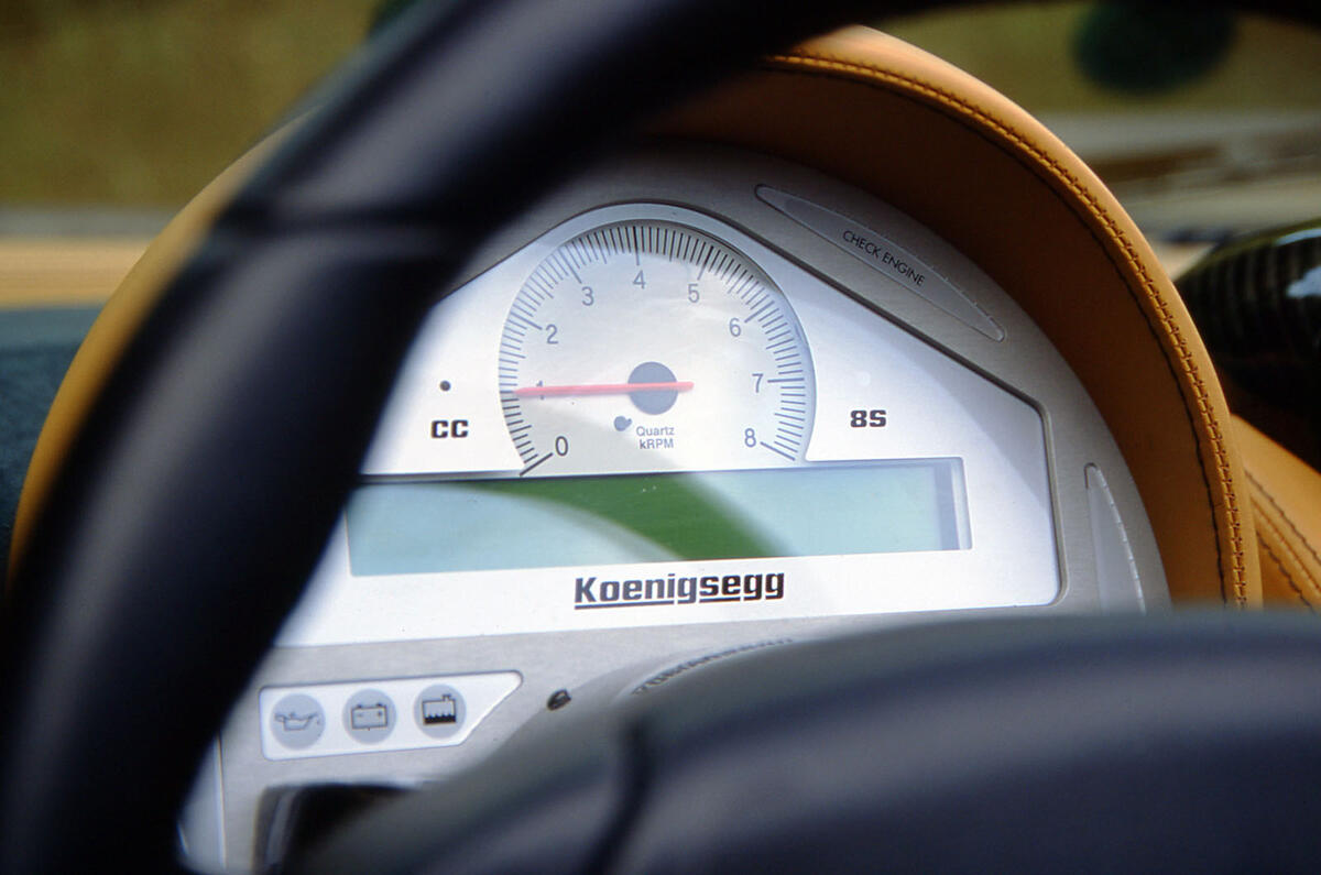 Koenigsegg CC8S speedometer