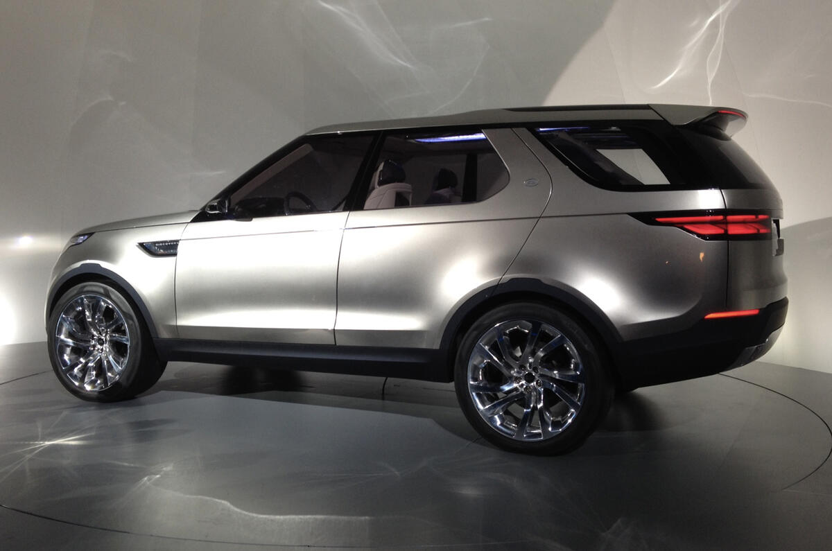 no title Land Rover previews new Discovery with Vision Concept