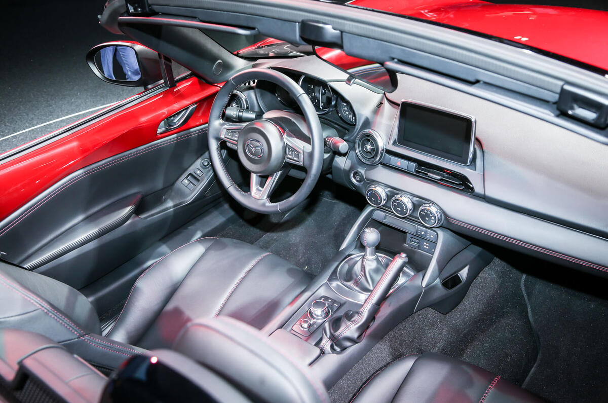 New Mazda MX-5 showcased at Paris motor show New Mazda MX-5 showcased at Paris motor show