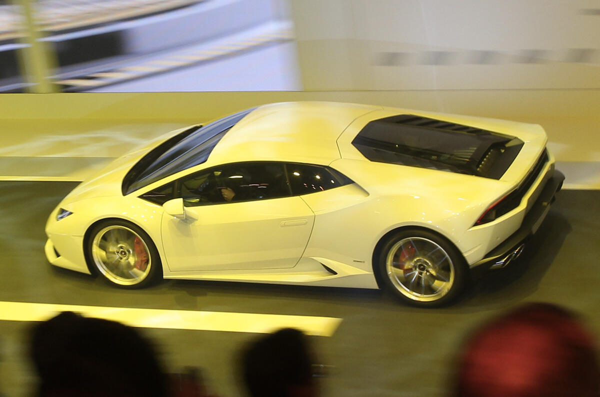 Cutting-edge tech for Lamborghini Huracán