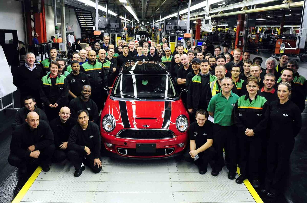 Current-gen Mini ends production