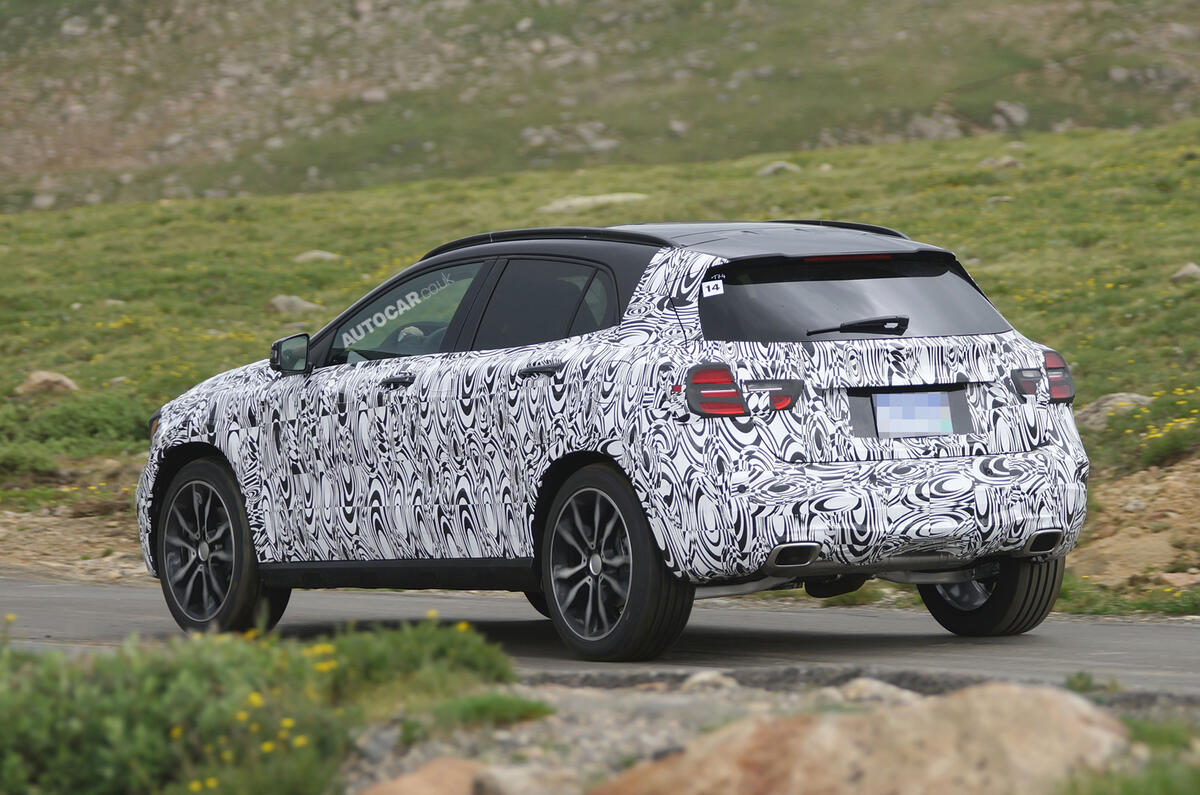 no title 2014 Mercedes-Benz GLA - latest spy shots