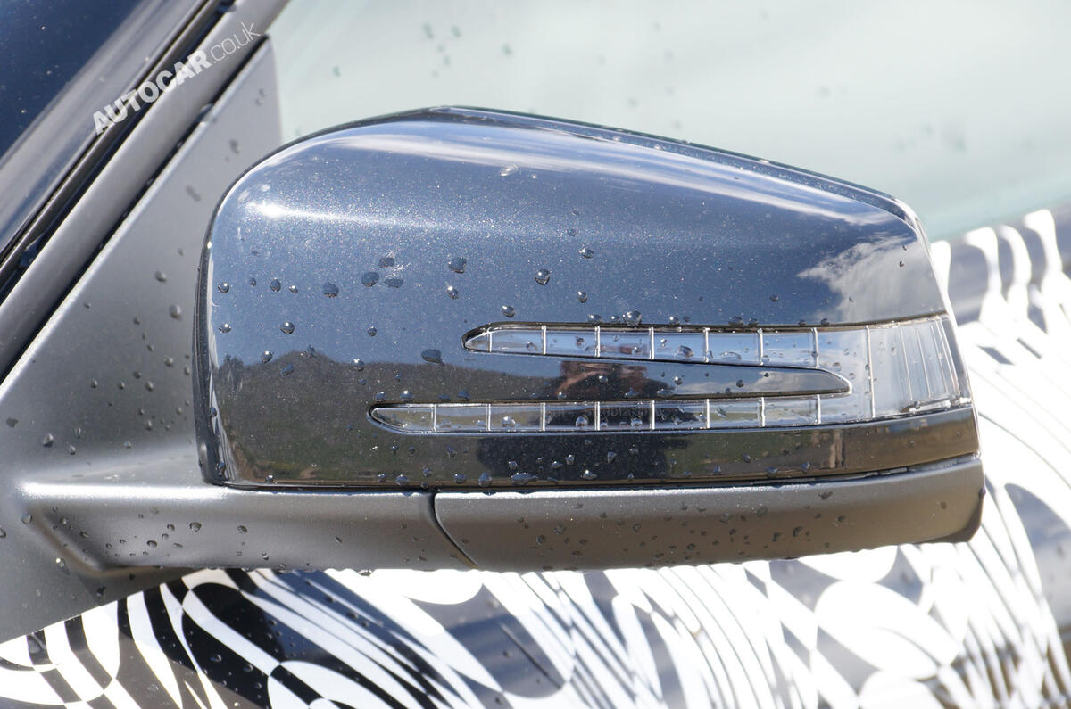 no title 2014 Mercedes-Benz GLA - latest spy shots