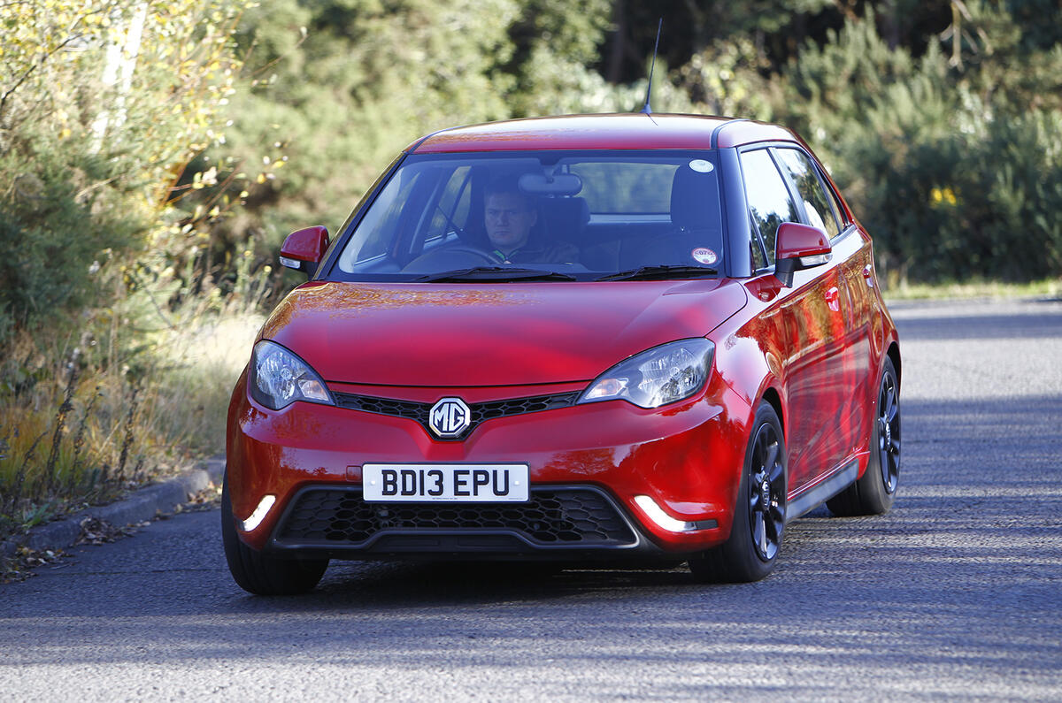 Quick news: Toyota recalls; Renault&#039;s Euro plans; Olympic champ for Le Mans