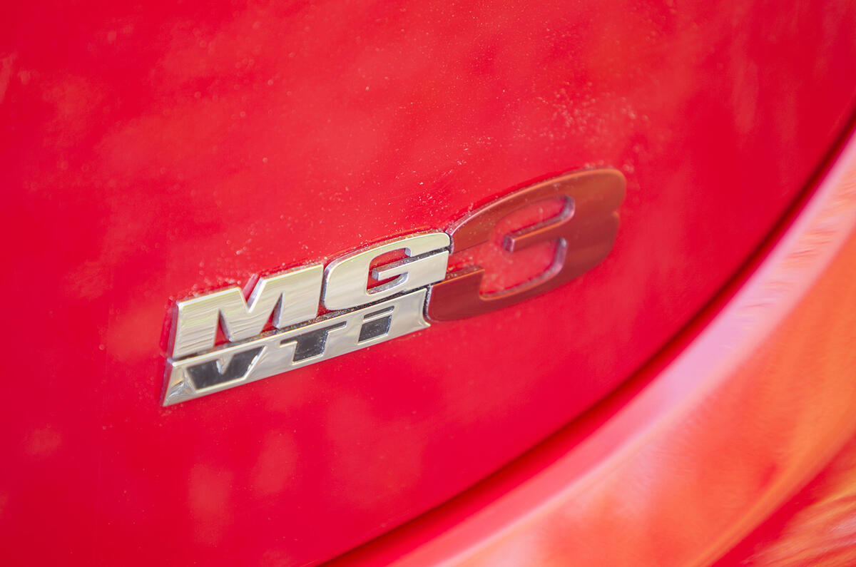 MG3 badging