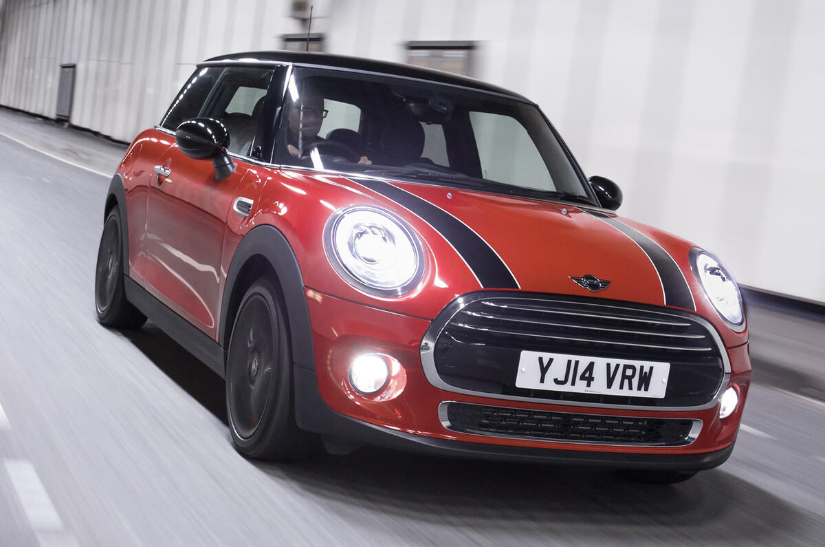 Quick news: US passes camera law; Mini Cooper D delays; Golf GTE&#039;s UK debut