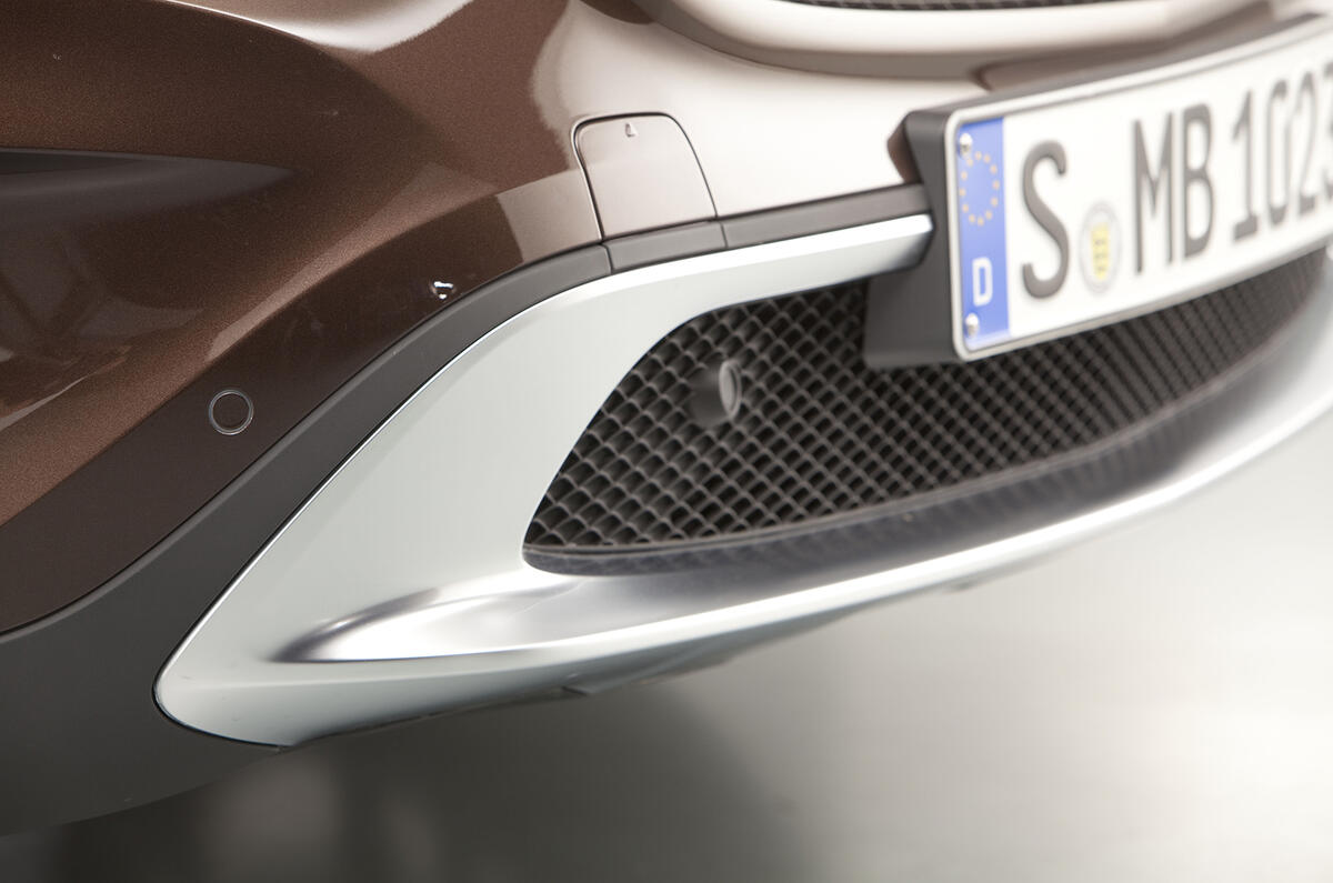 no title Mercedes Benz GLA revealed