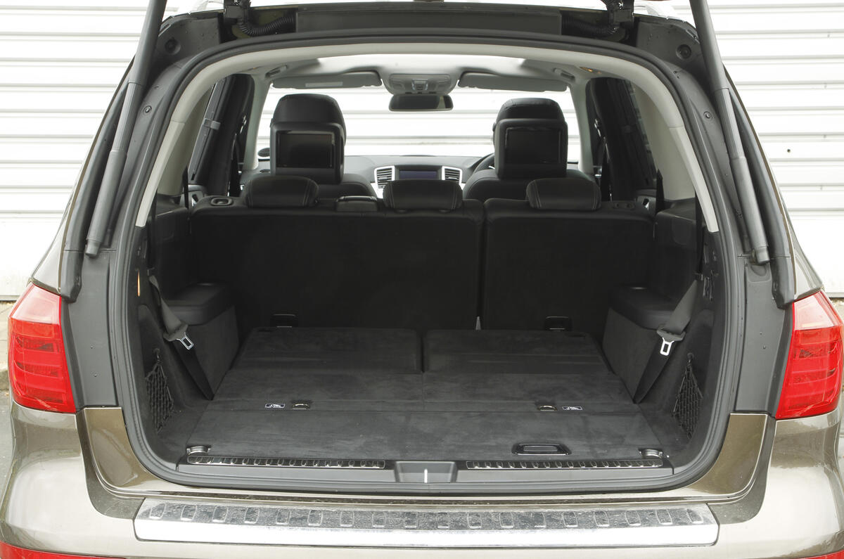 Mercedes-Benz GL boot space