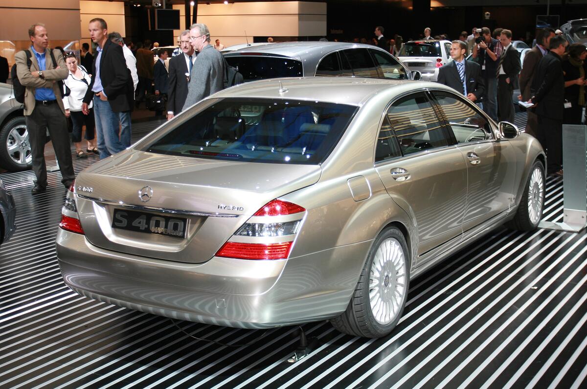 A brief history of hybrid and electric vehicles - picture special