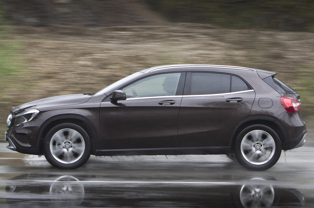 Mercedes-Benz GLA side profile