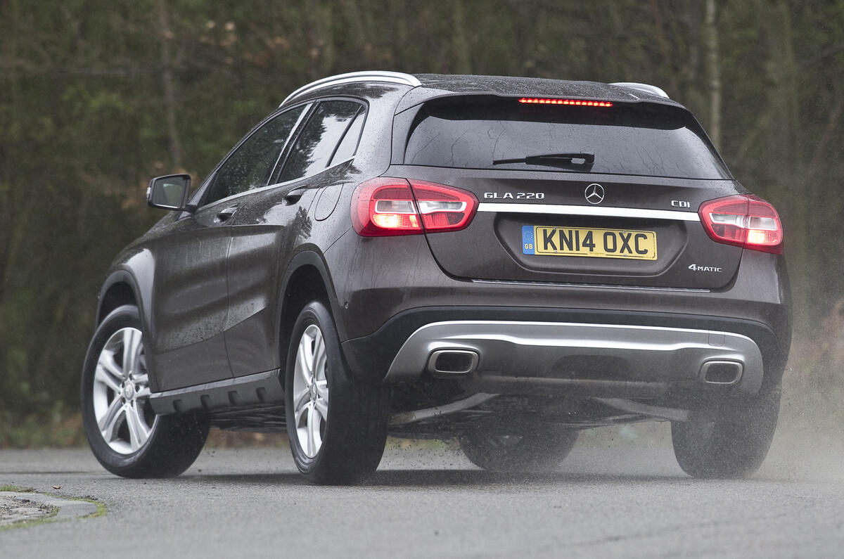 Mercedes-Benz GLA rear cornering
