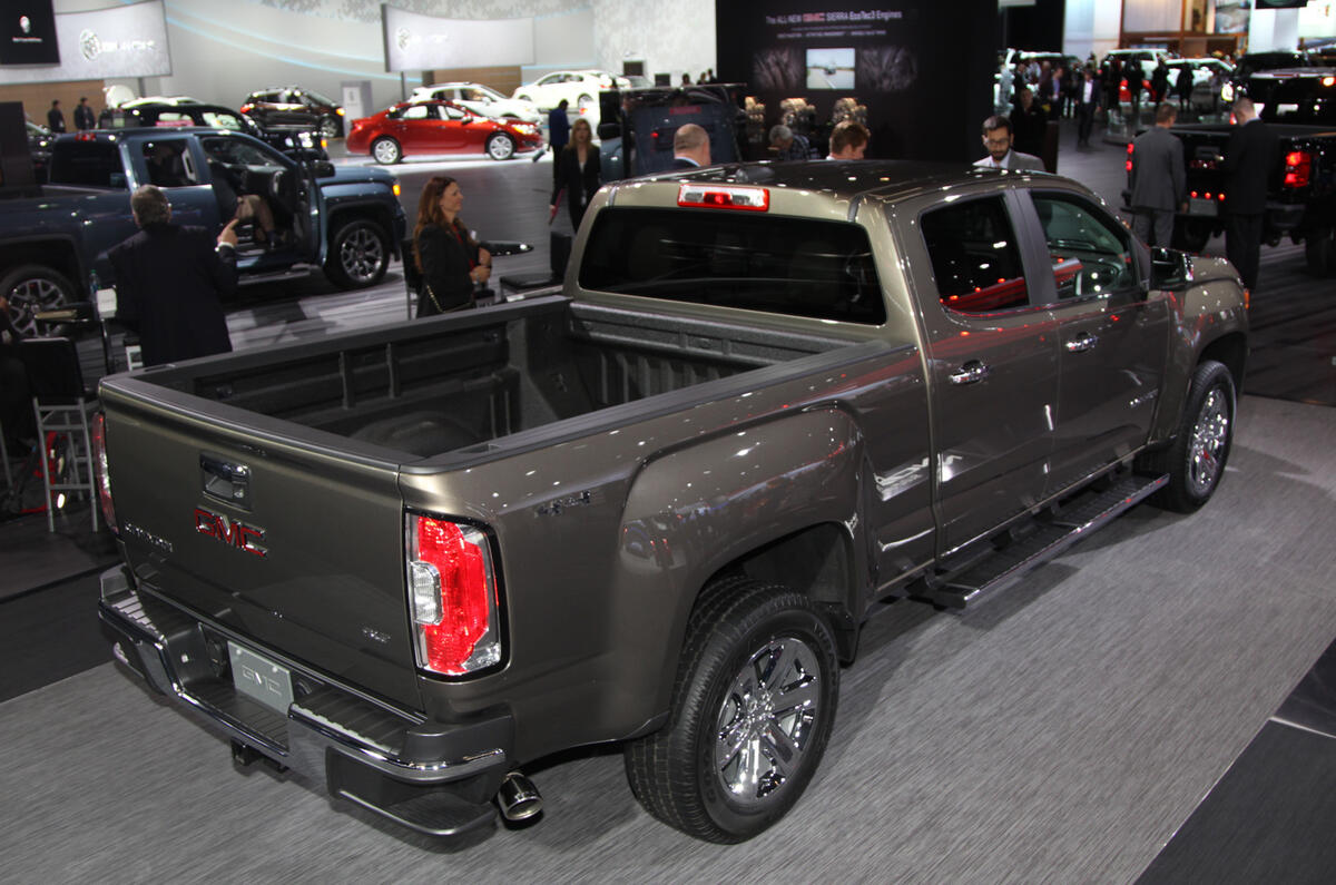 no title GMC Canyon pickup premieres