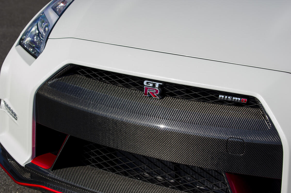 Nissan GT-R Nismo front end