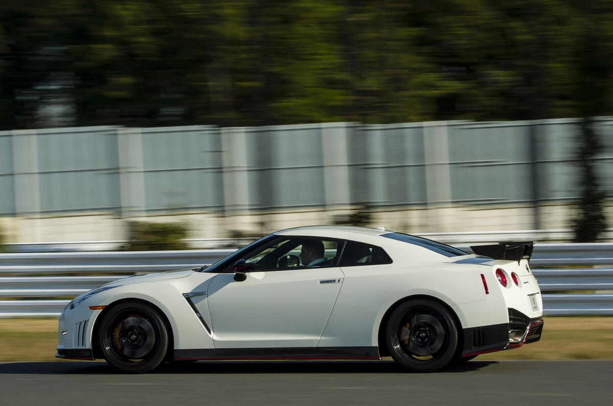 Nissan GT-R Nismo side profile