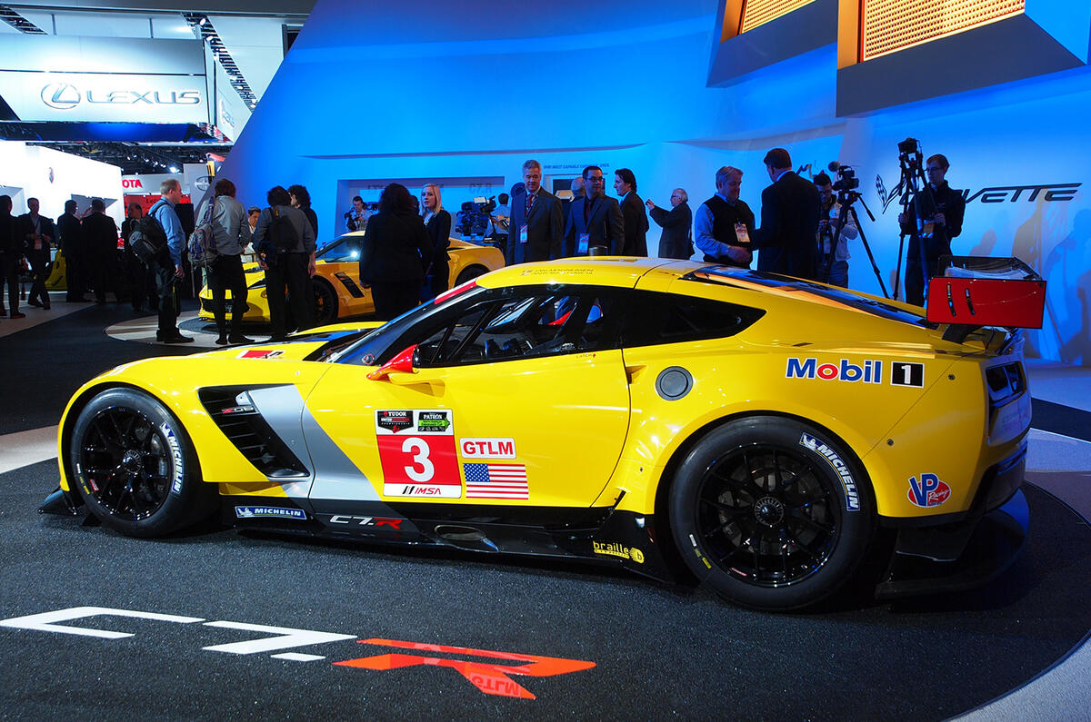 no title Corvette C7.R revealed at Detroit motor show