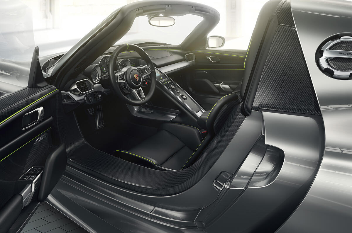 Porsche 918 Spyder enters production