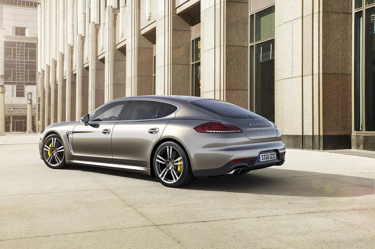 no title Facelifted Porsche Panamera Turbo S revealed