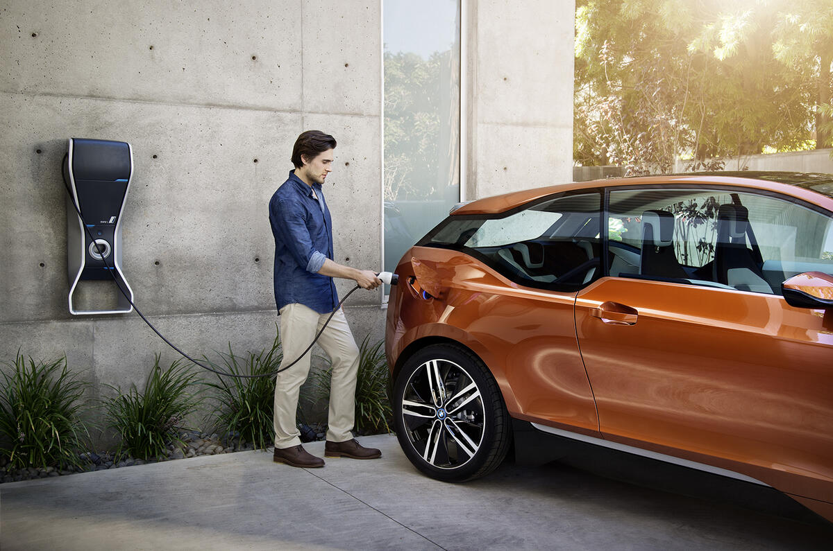 Car industry continues to back electric vehicles