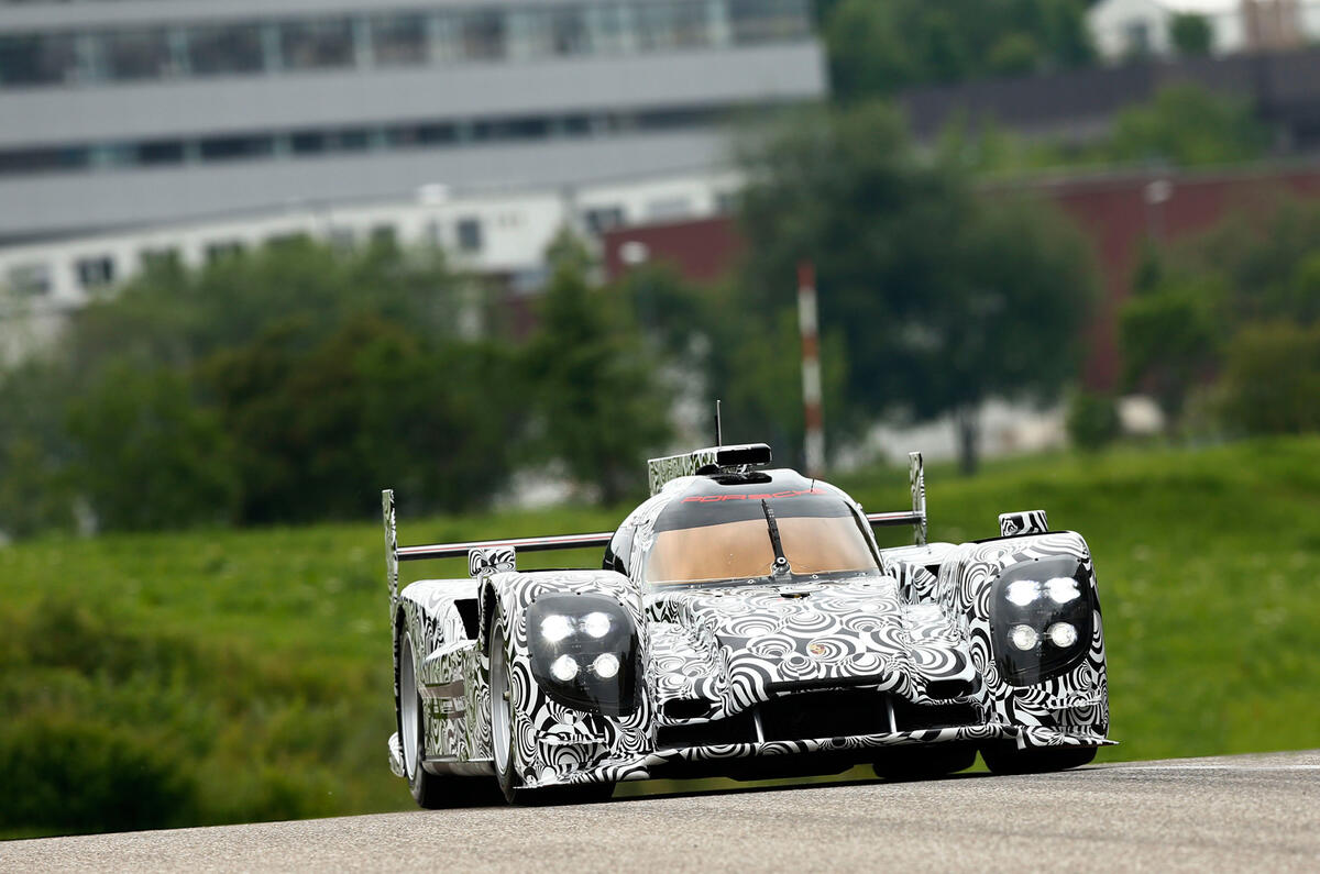 Porsche LMP1 prototype completes first test run