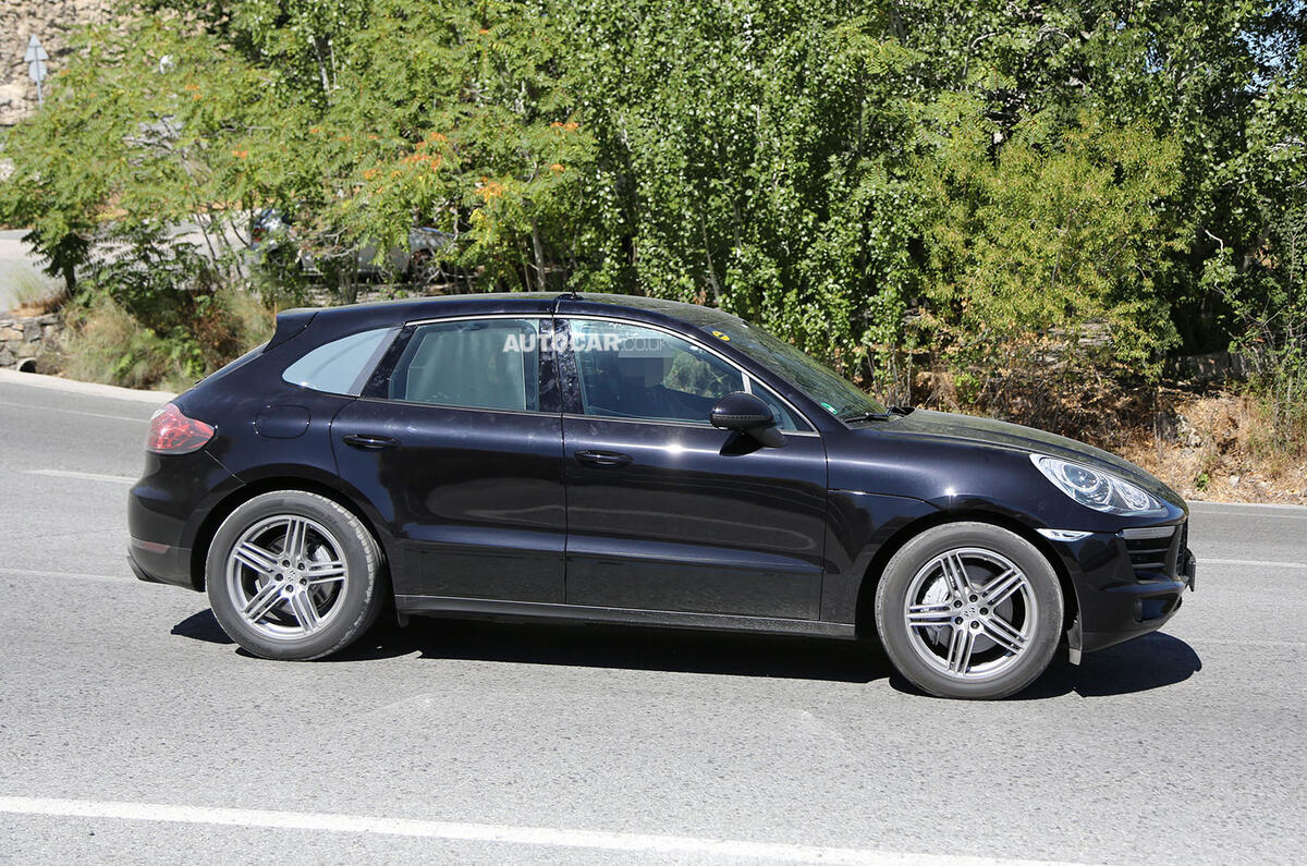 Porsche Macan: latest spy pics