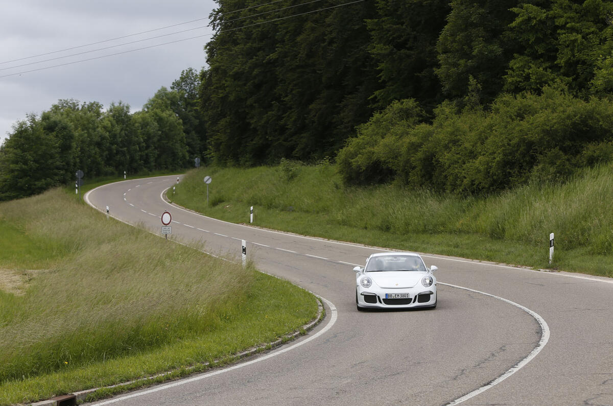 Porsche 911 GT3 cornering