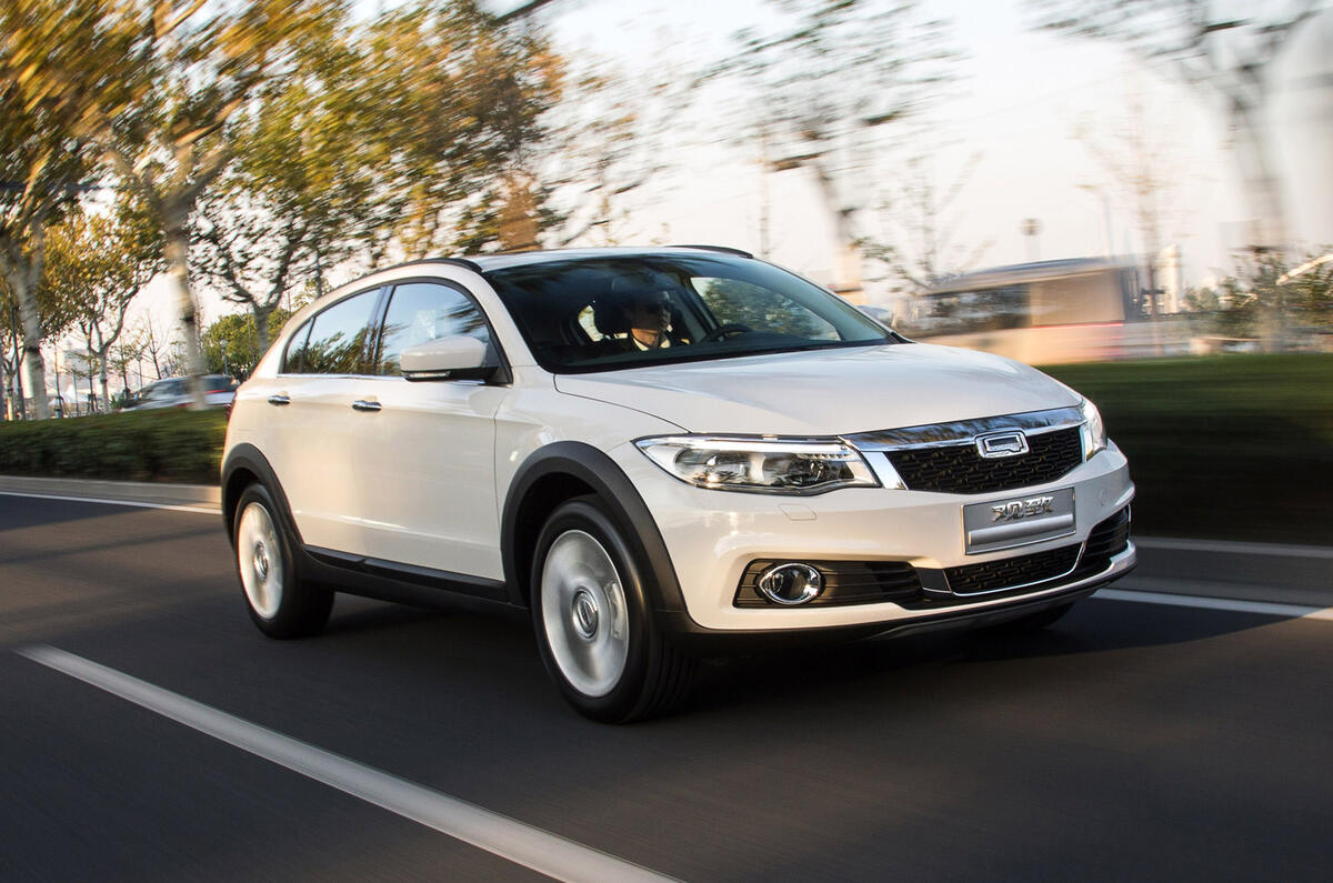 Qoros 3 City SUV unveiled at Guangzhou motor show