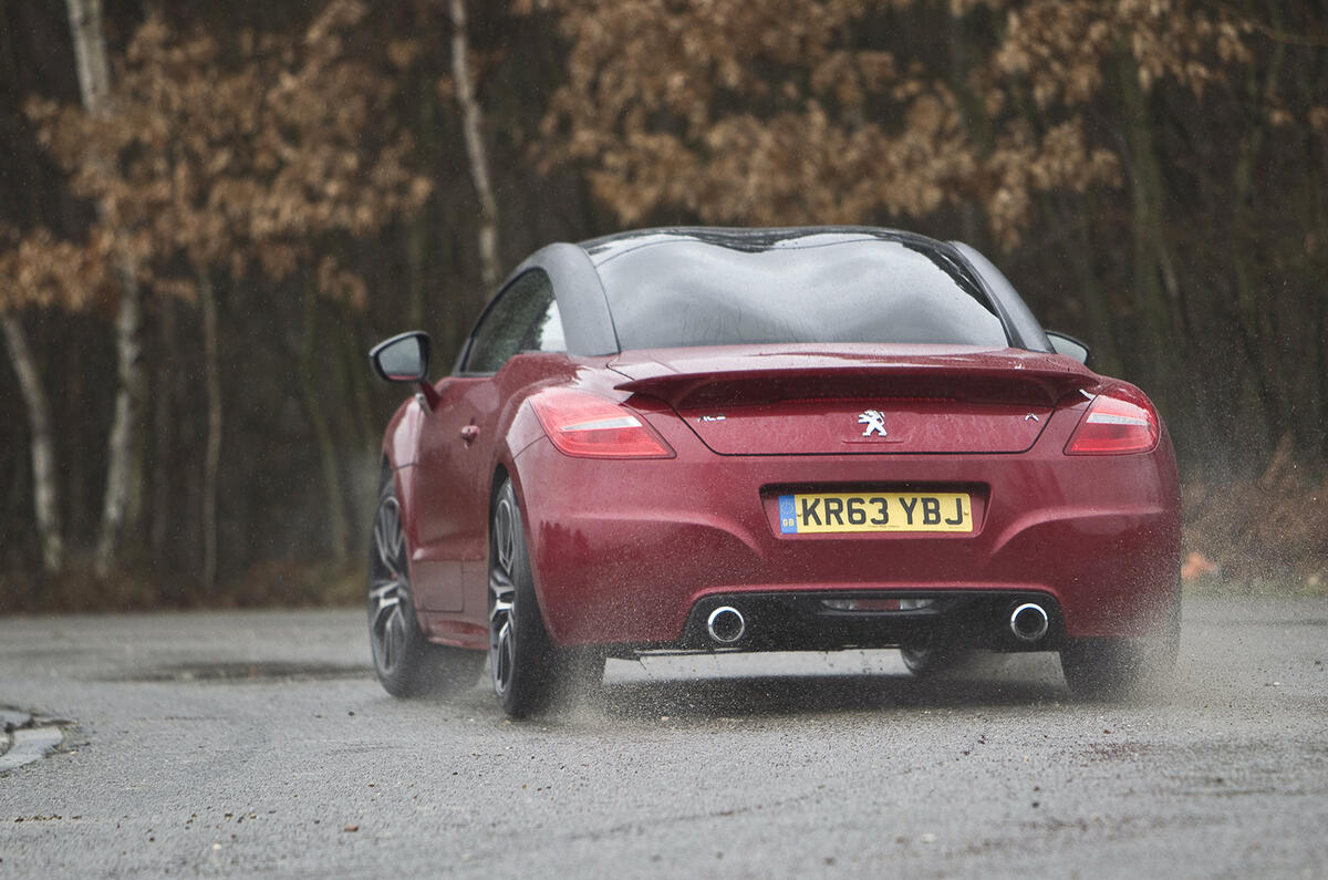 Peugeot RCZ R rear cornering