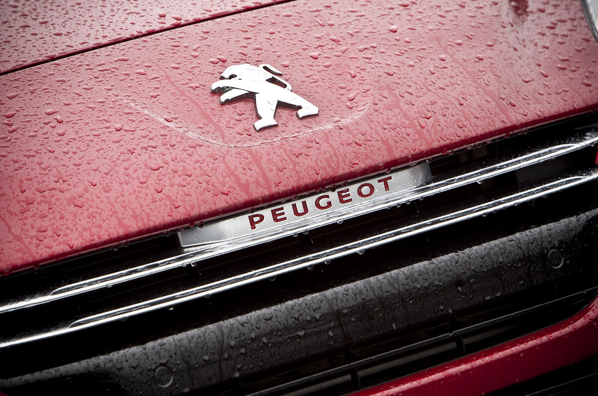 Peugeot badging