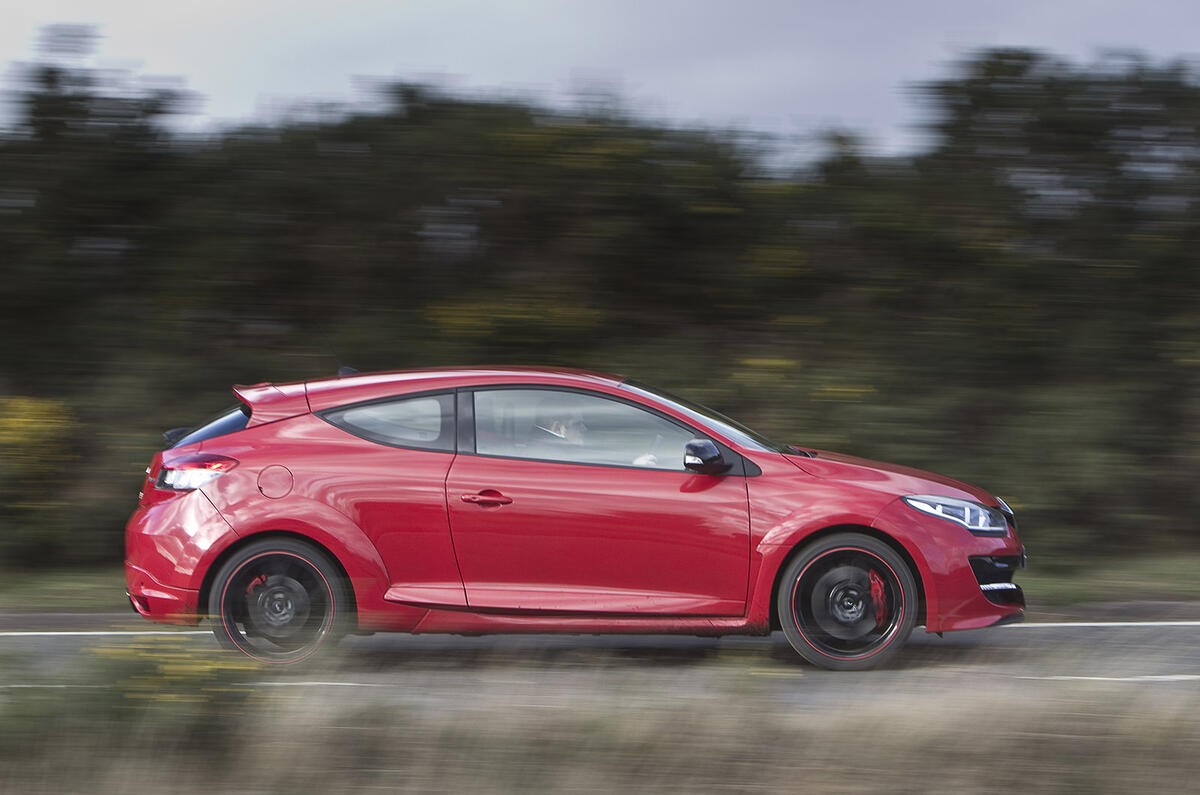 Renault Megane RS side profile