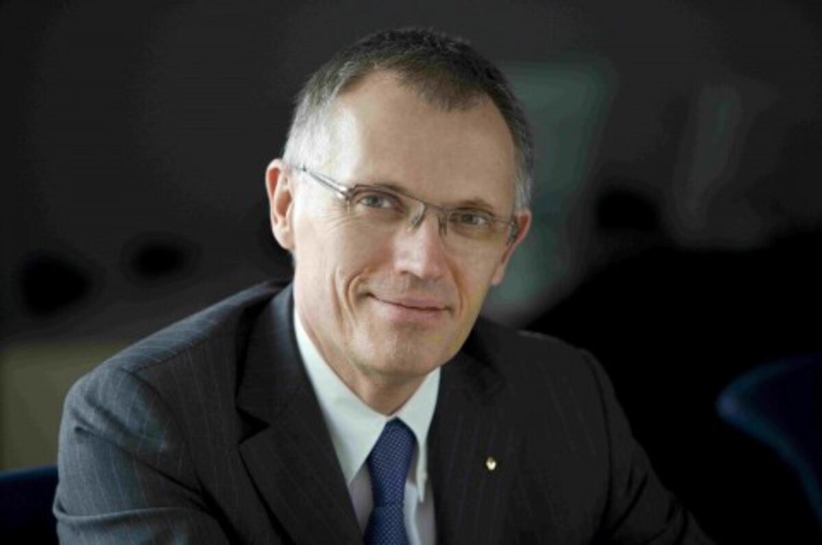 Carlos Tavares steps down from Renault