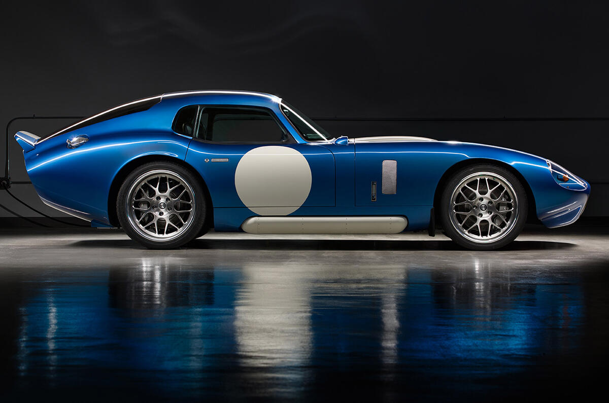 no title Renovo Motors shows all-electric coupé at Pebble Beach