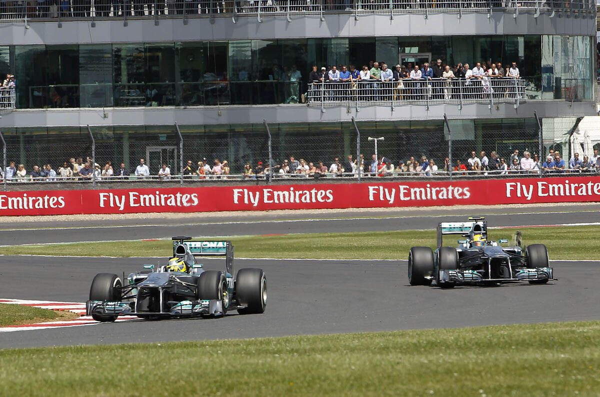 Nico Rosberg wins British Grand Prix amid tyre chaos