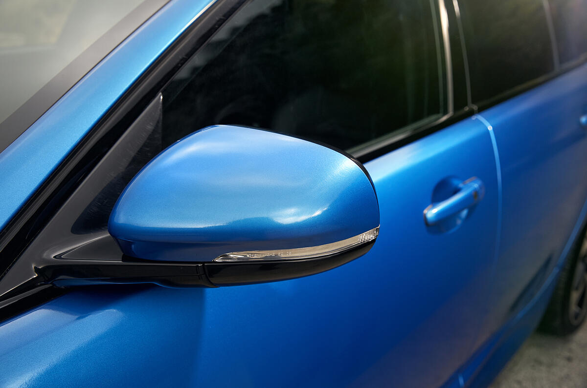 Jaguar XFR-S Sportbrake revealed with 542bhp