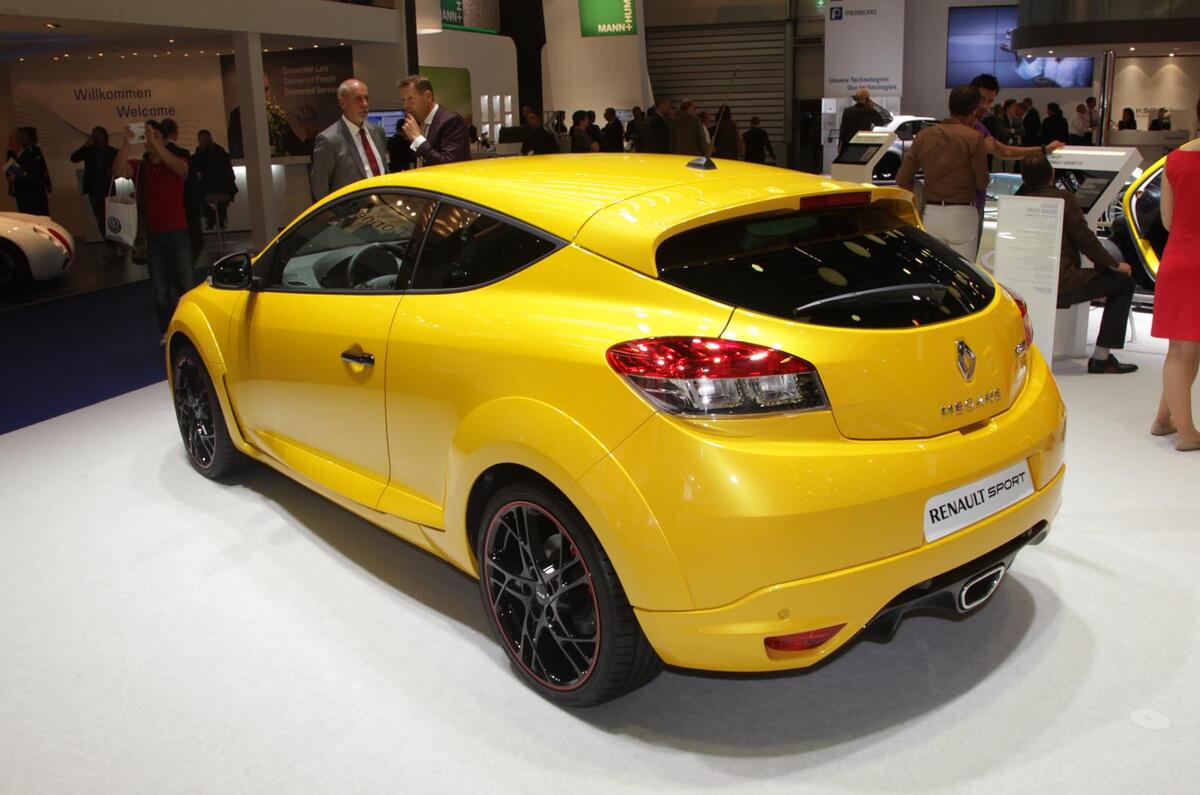 Renault Megane facelift unveiled 