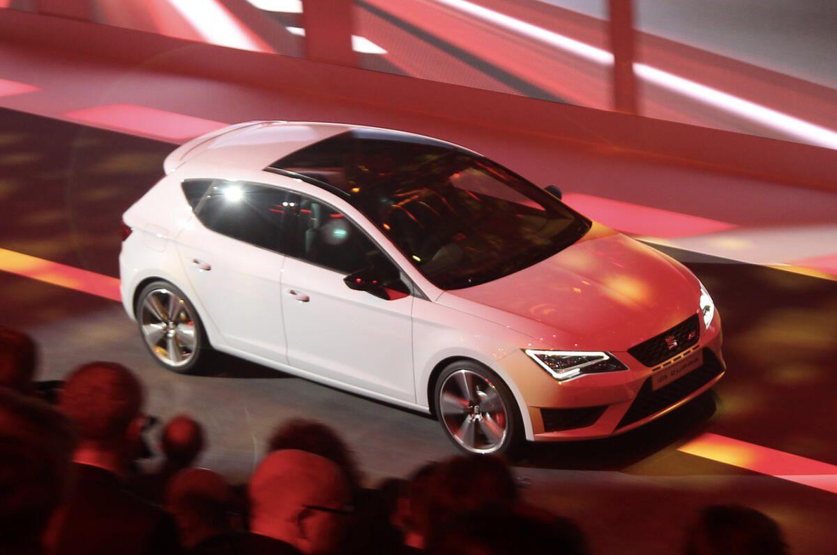 no title Hot new Seat Leon Cupra gets 276bhp