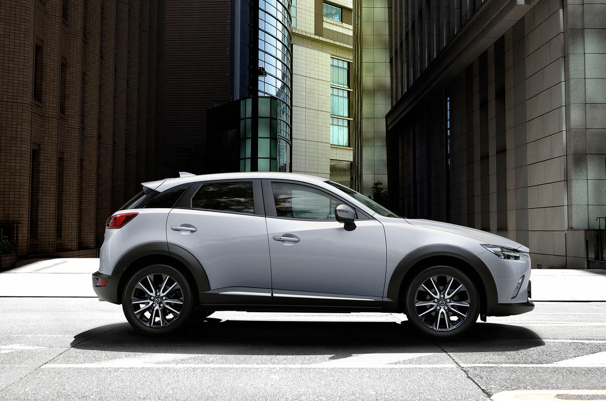 Mazda CX-3 crossover revealed at LA motor show