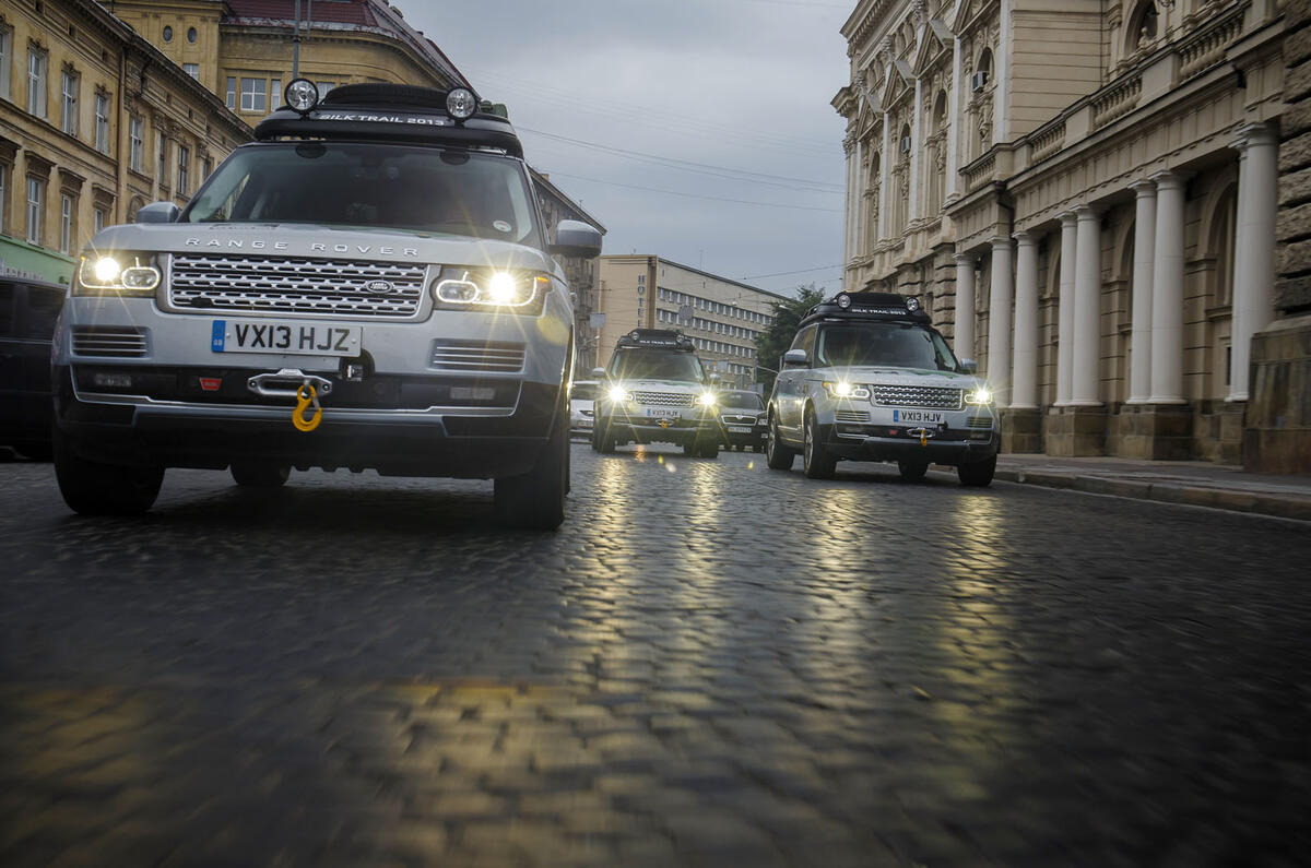 Range Rover Hybrids complete Silk Trail - picture special