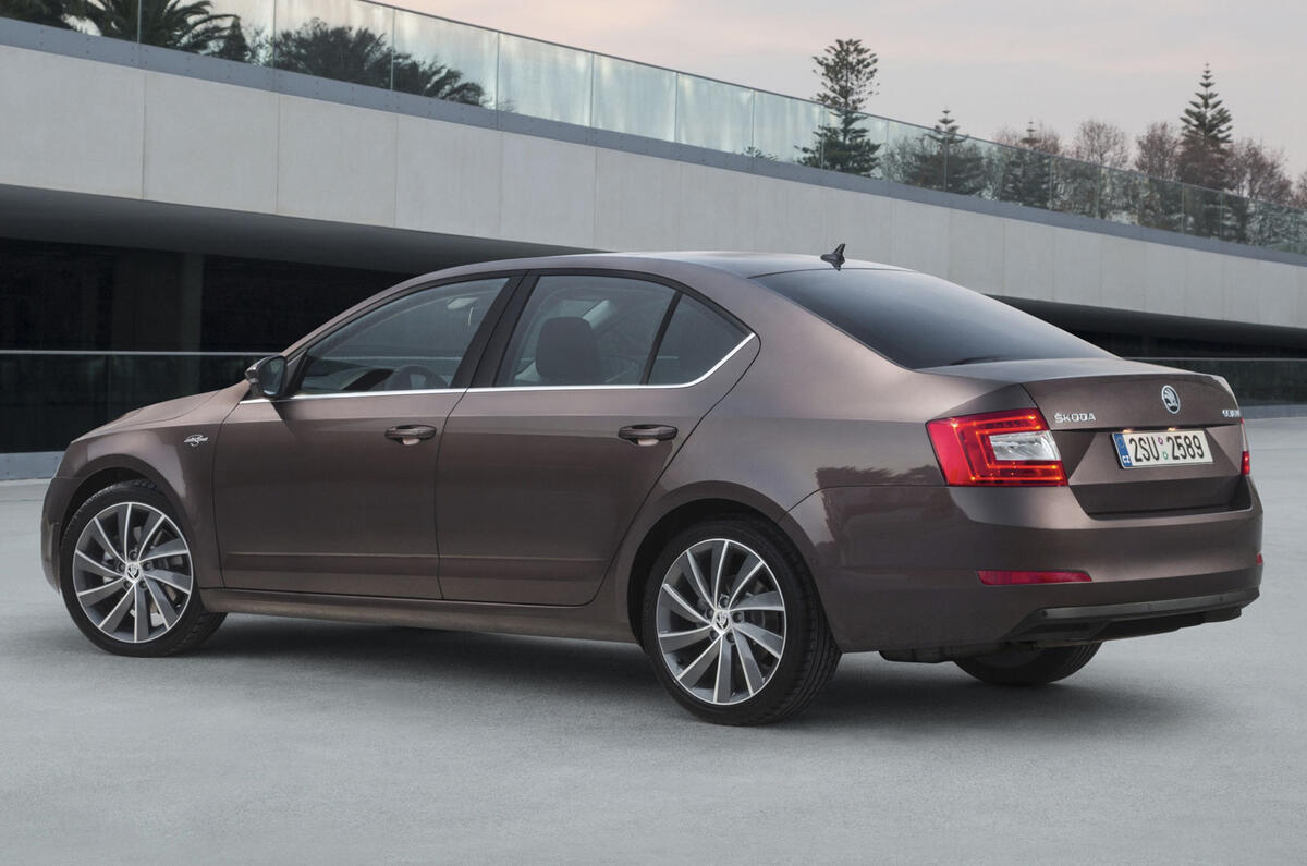 no title Quick news: Kia recall; New top-end Skoda Octavia; FCA based in London