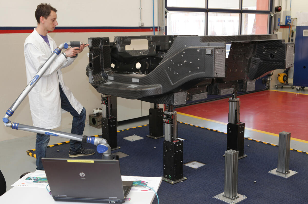 Alfa Romeo 4C production process revealed