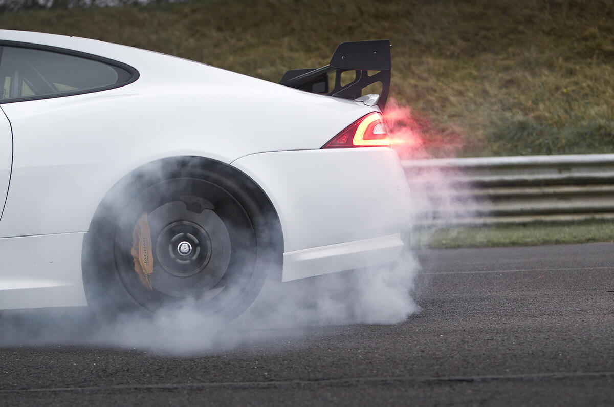 Jaguar XKR-S GT wheelspin