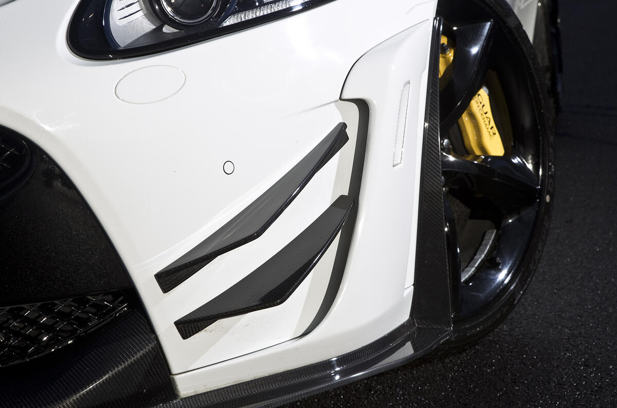 Jaguar XKR-S GT front fins