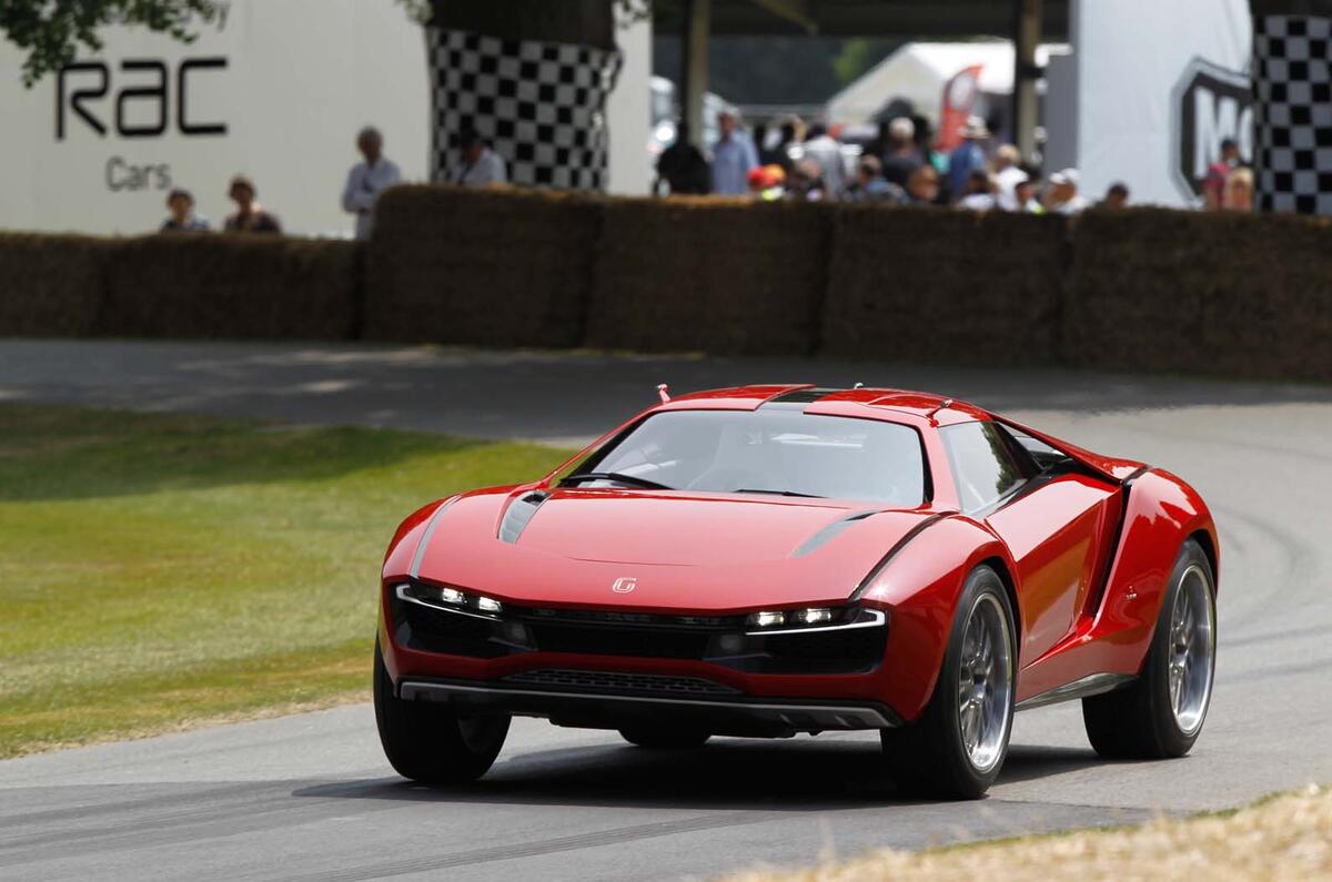 Lamborghini Gallardo-based ItalDesign Giugiaro Parcour in action