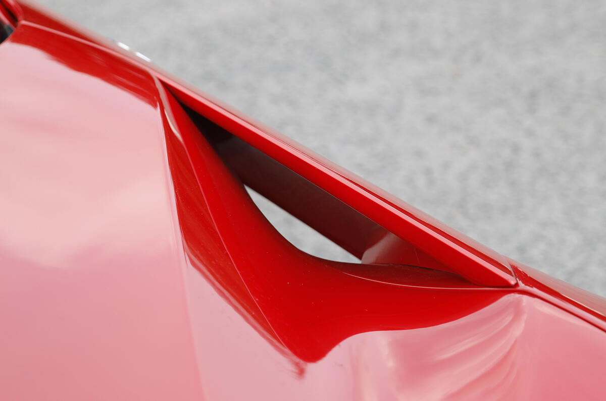 Ferrari F12 Berlinetta Aero Bridge