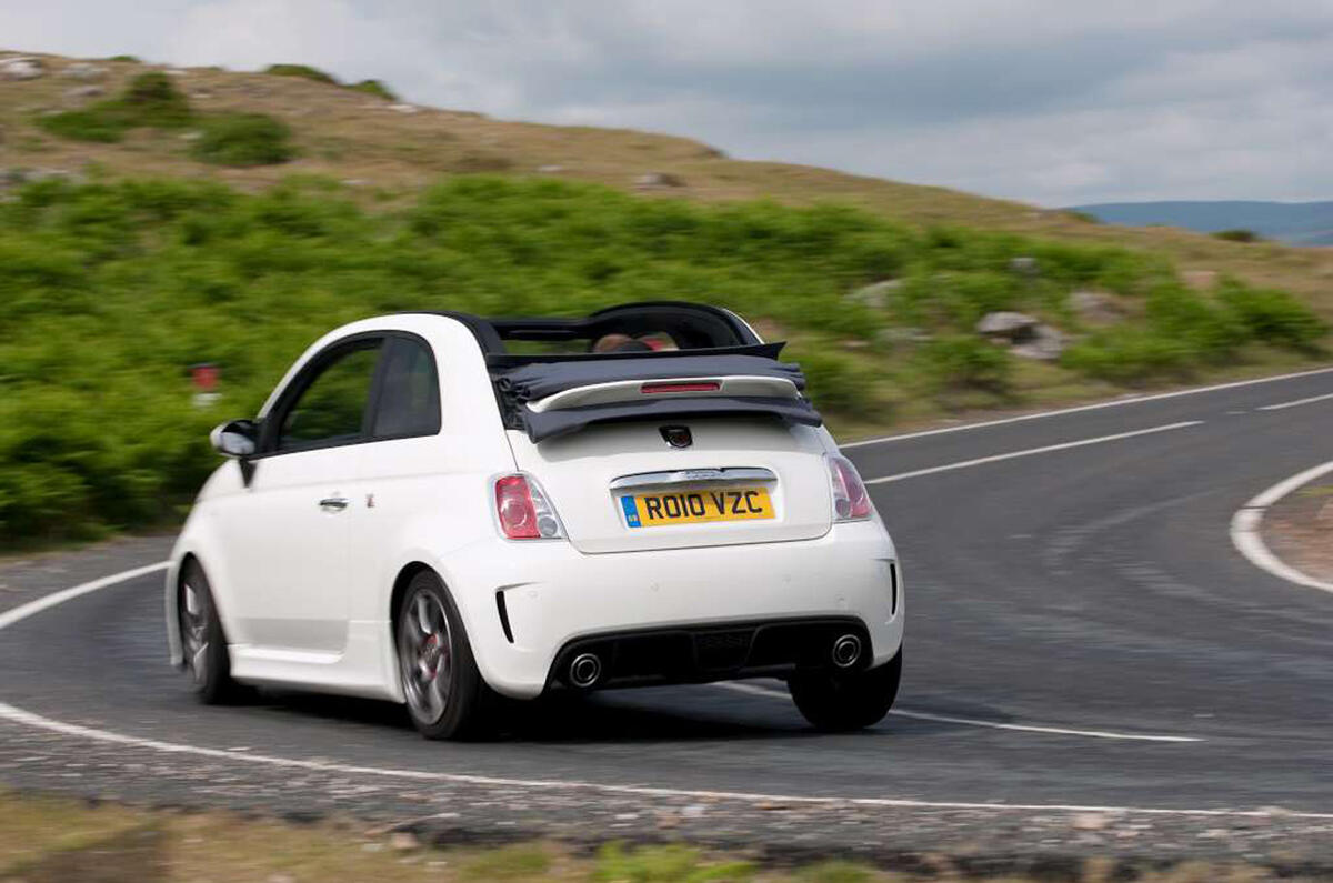 Abarth 595 rear cornering
