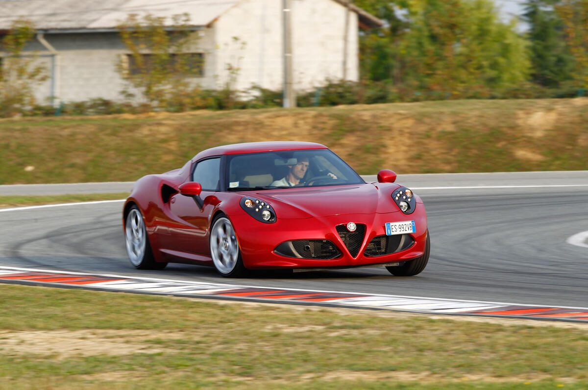 Alfa Romeo 4C's has high gearing