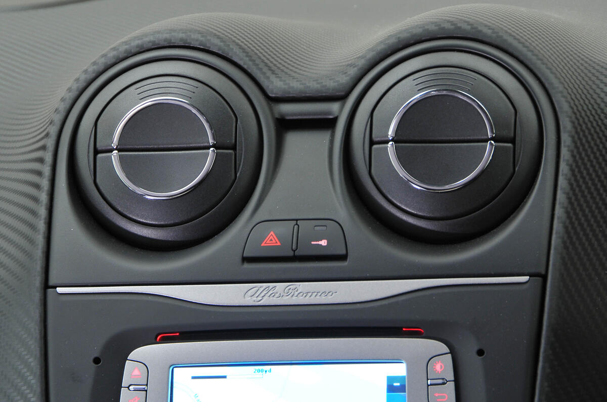 Alfa Romeo Mito air vents