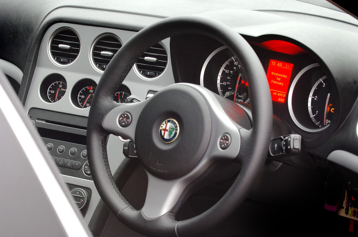 Alfa Romeo 159 steering wheel